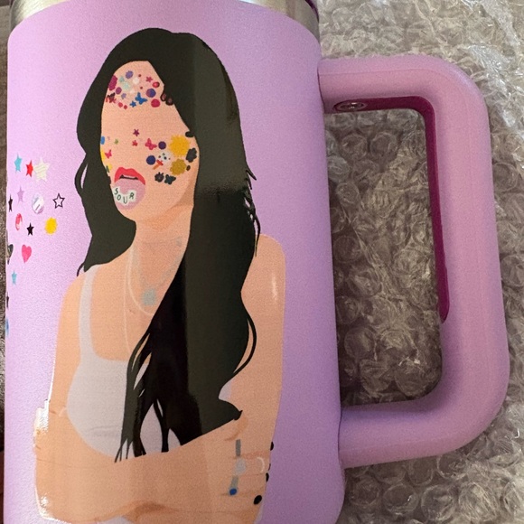 Olivia Rodrigo Purple Tumbler with Artistic Design NWT! - Picture 4 of 10